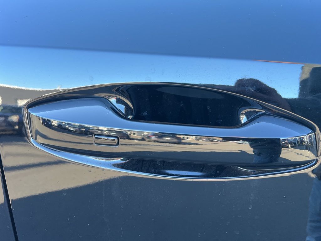 2026 Nissan KICKS SR AWD - Photo 13