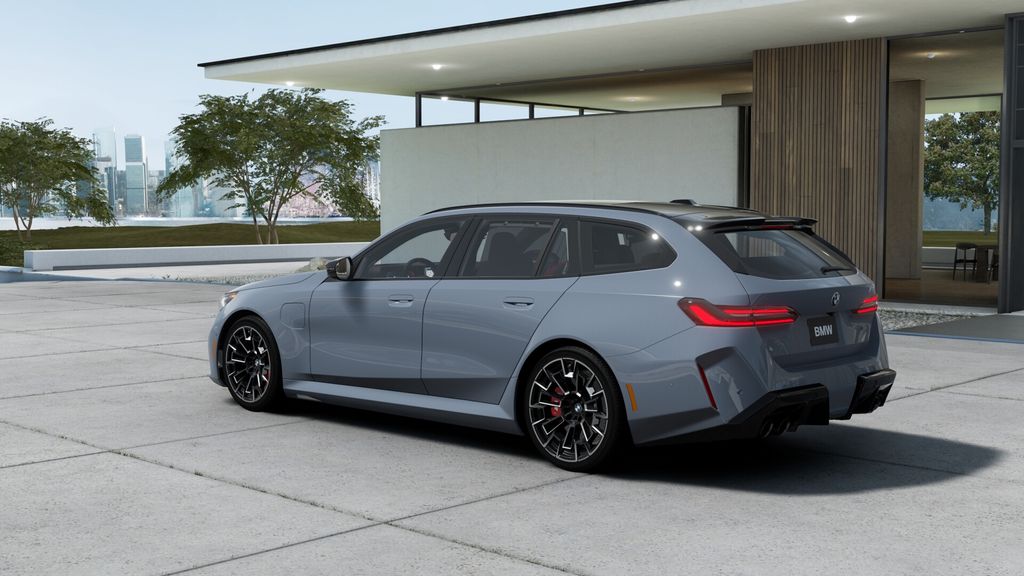 Thumbnail: 2027 BMW M5 - 28