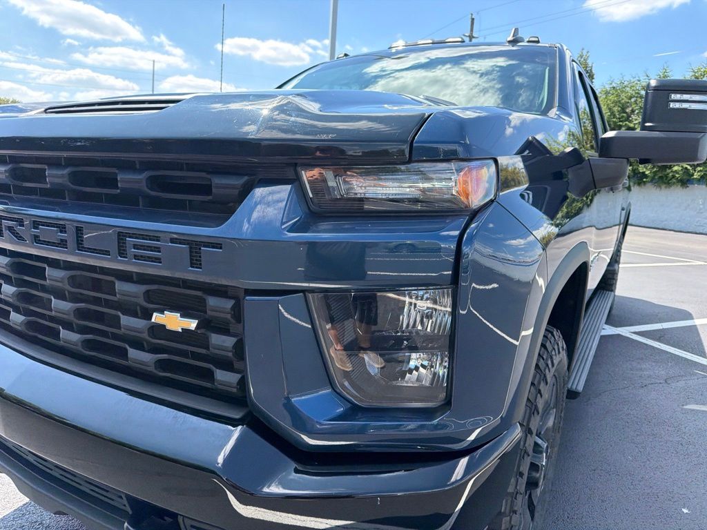 Thumbnail: 2023 Chevrolet Silverado 2500 - 9