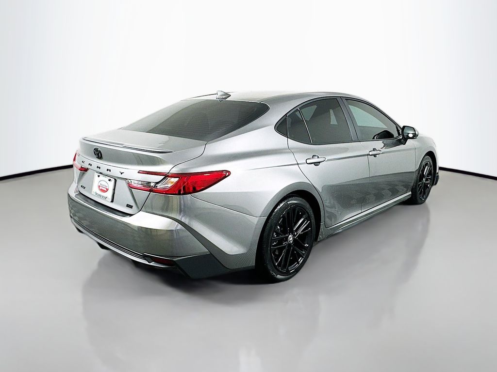 2025 Toyota Camry SE 5