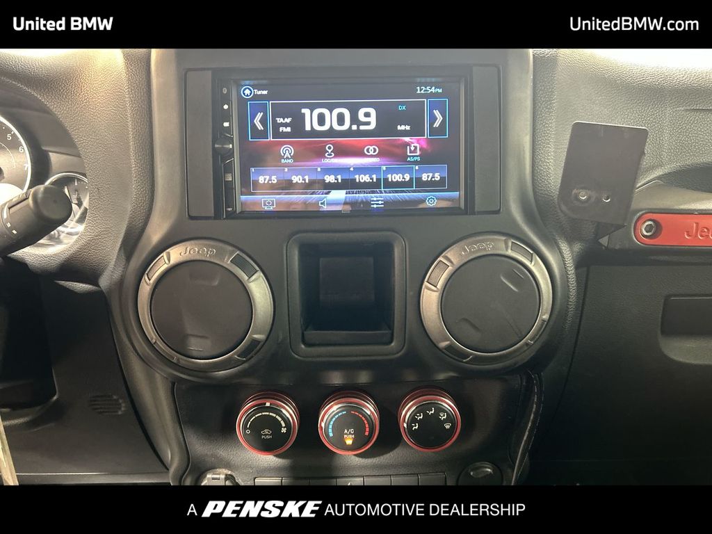 2015 Jeep Wrangler Sport 16