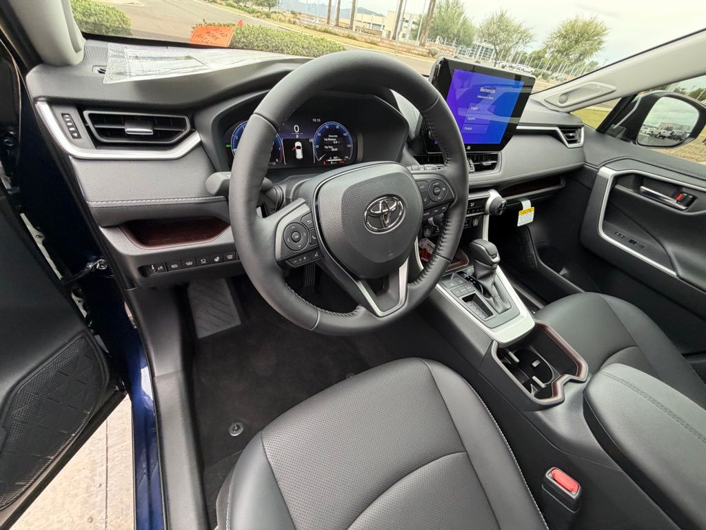 Thumbnail: 2025 Toyota RAV4 - 9