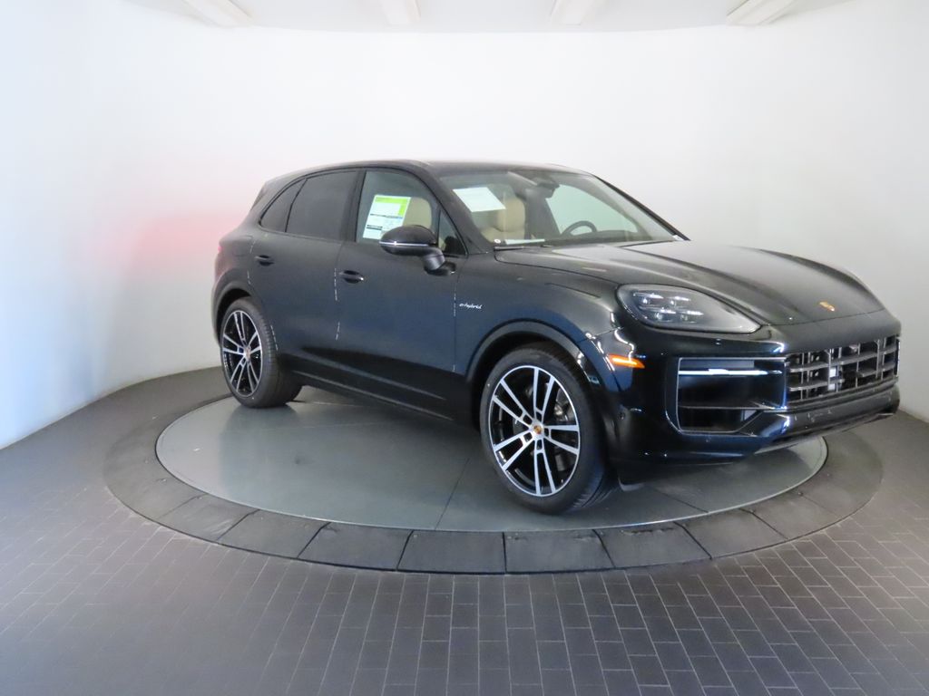 Thumbnail: 2026 Porsche Cayenne - 9