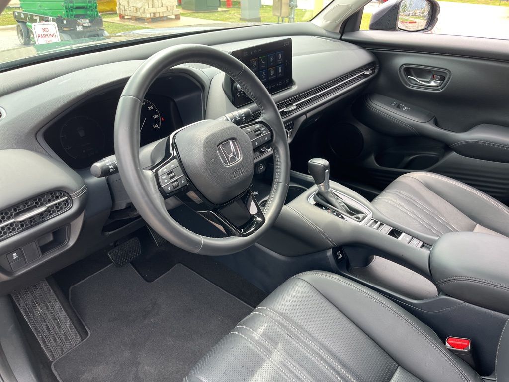 2023 Honda HR-V EX-L 17