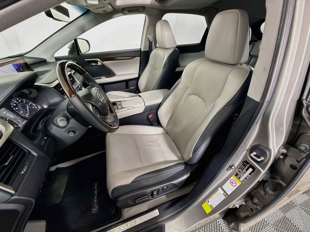 Thumbnail: 2017 Lexus RX - 22