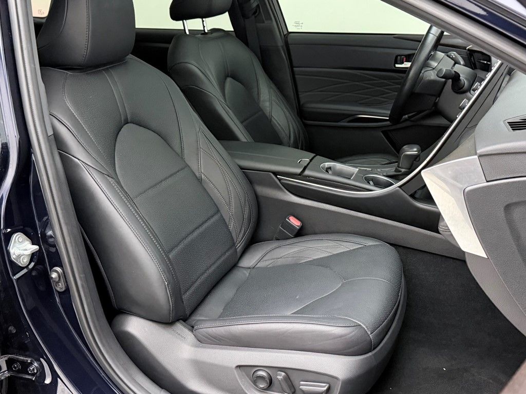 Thumbnail: 2021 Toyota Avalon - 20