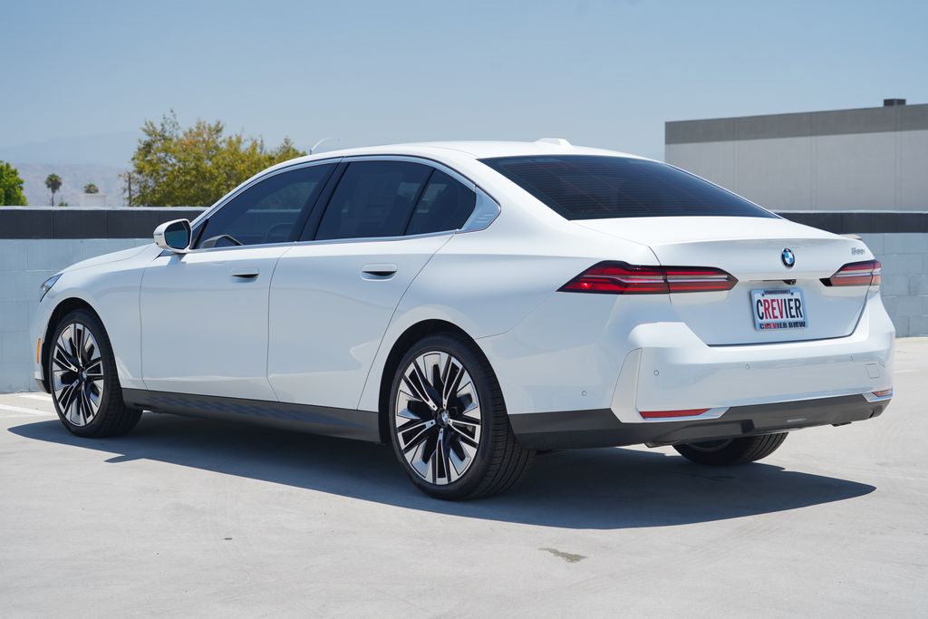 Thumbnail: 2026 BMW 5 Series - 7