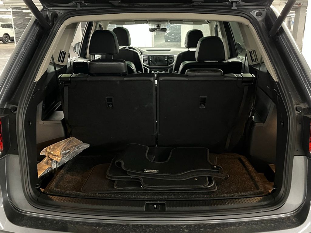 2022 Volkswagen Atlas 3.6L V6 SE w/Technology 38