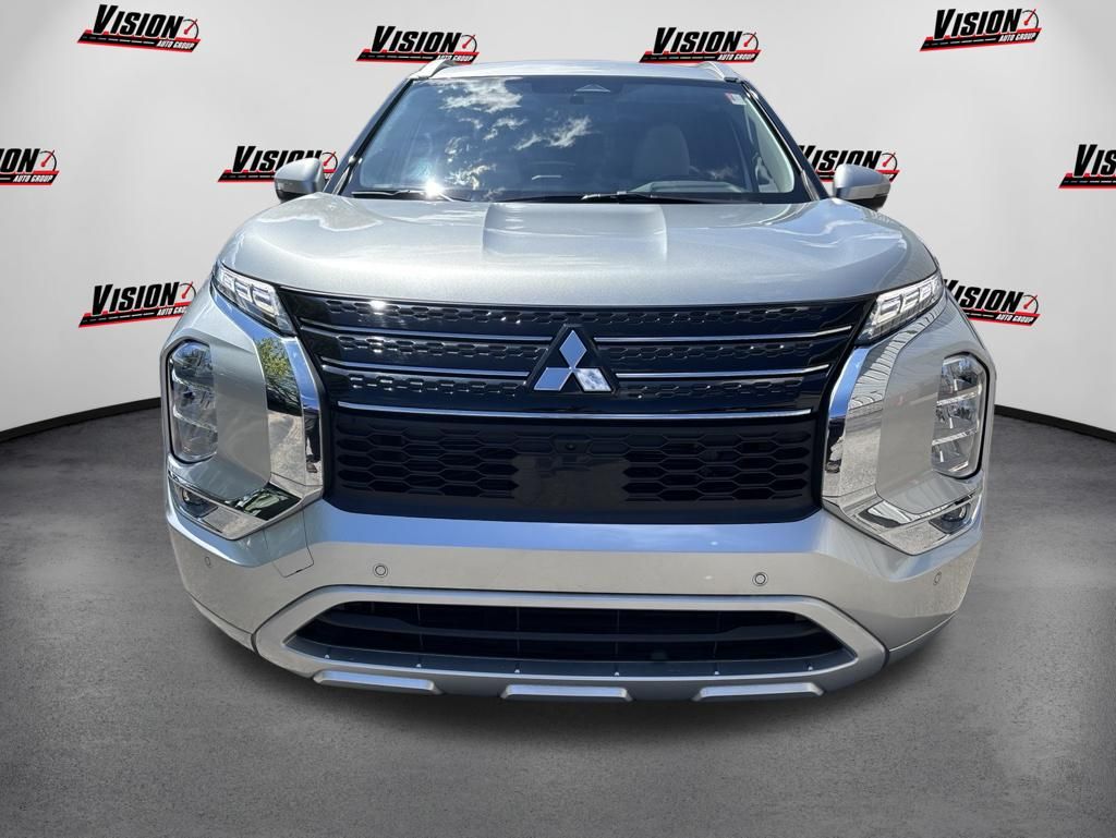 Certified Used 2024 Silver Mitsubishi SEL image 8