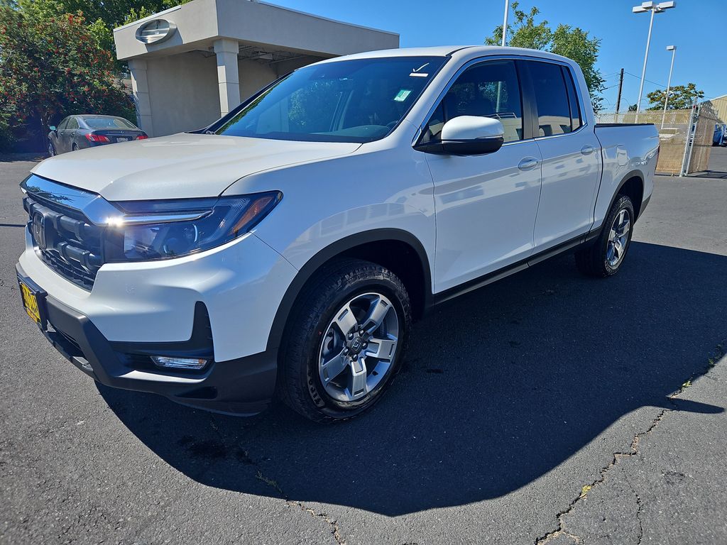 Platinum White Pearl 2026 Honda Ridgeline Pickup Truck All-Wheel Drive 9-Speed Automatic