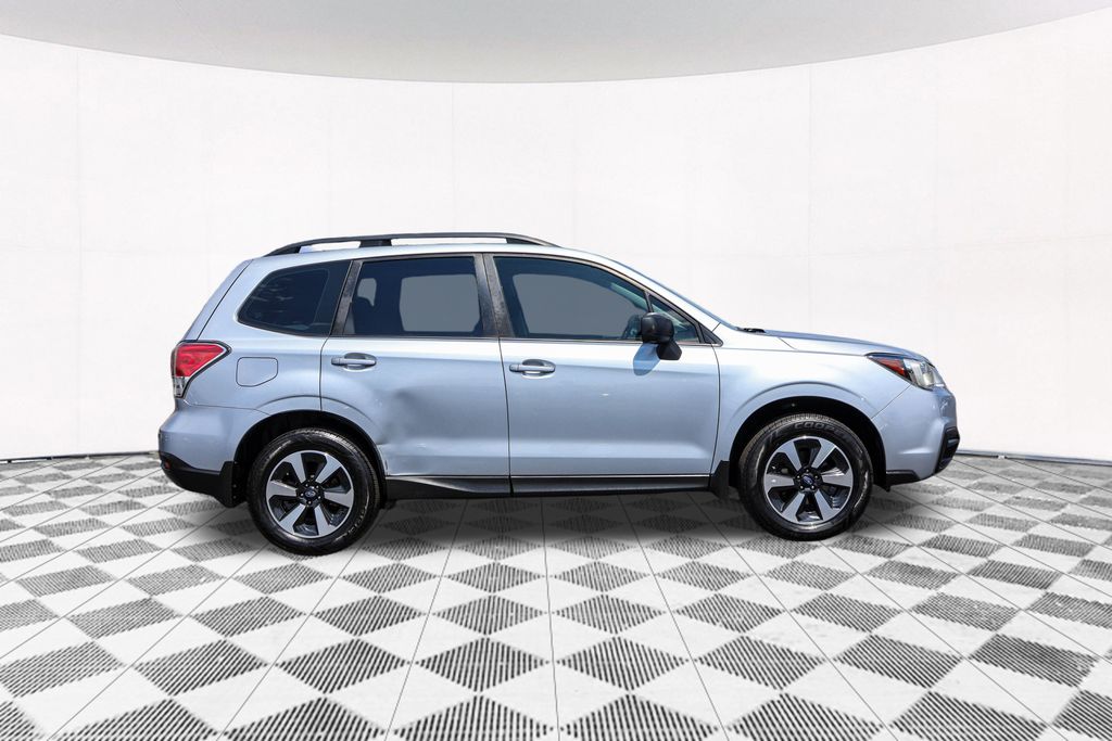 2017 Subaru Forester 2.5i 7