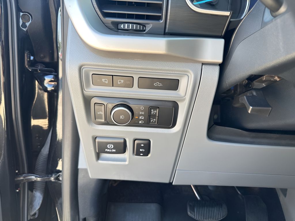 Used Car 2021 Ford F-150  Xlt For Sale Under $40,000 In Austin, Texas