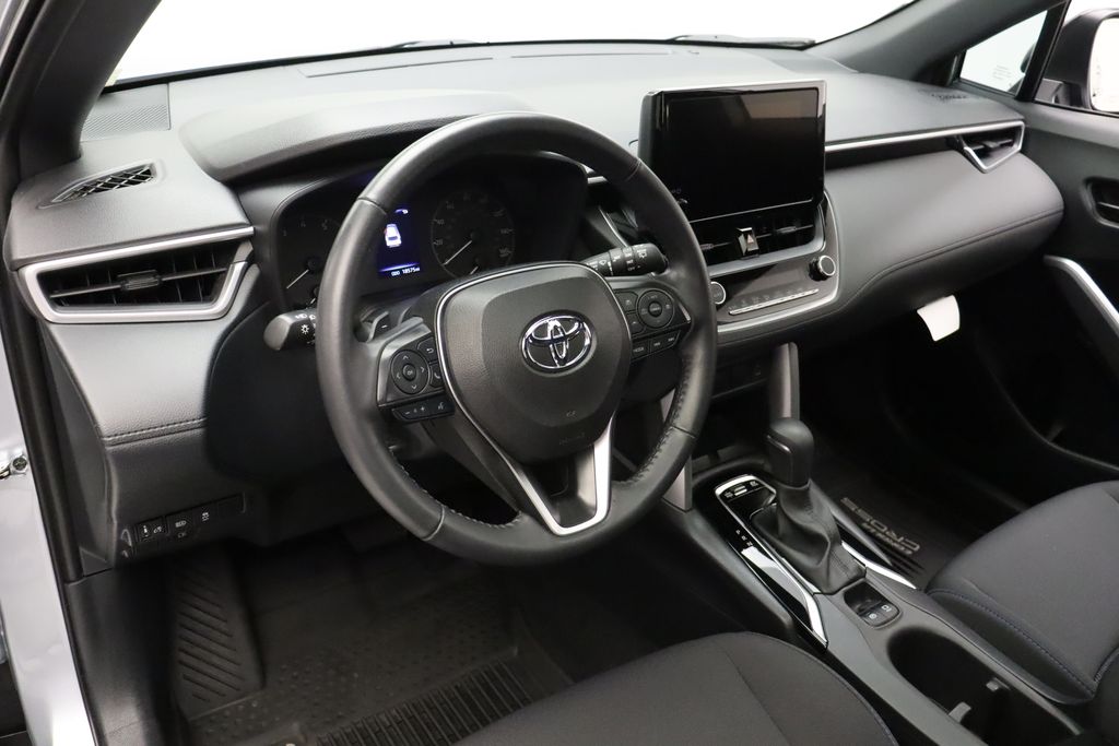 2024 Toyota Corolla Cross SE 15