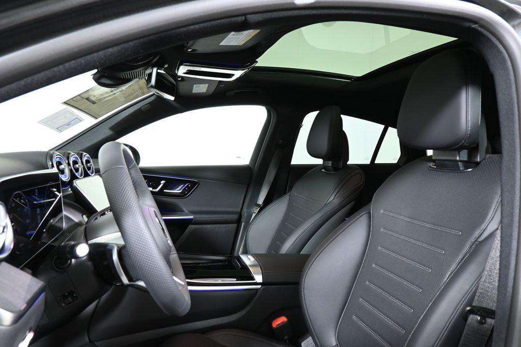 2025 Mercedes-Benz GLC 300 13