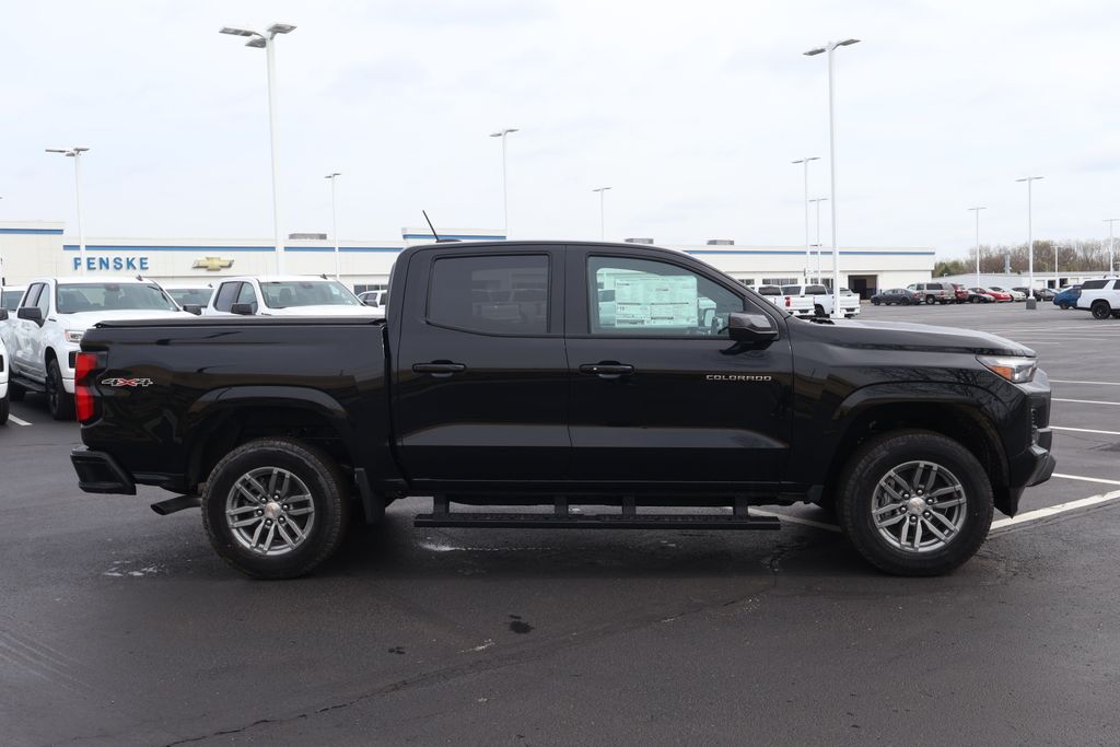 Thumbnail: 2026 Chevrolet Colorado - 9