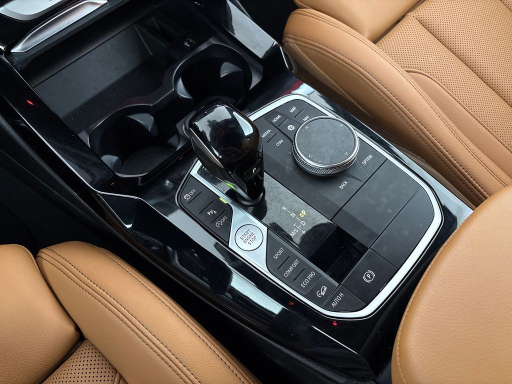 Certified Used 2022 Black BMW xDrive30i image 27