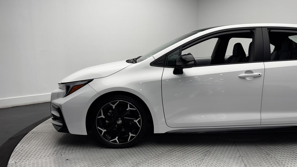 Thumbnail: 2025 Toyota Corolla - 3