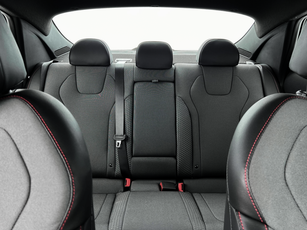 Thumbnail: 2025 Hyundai Elantra - 16