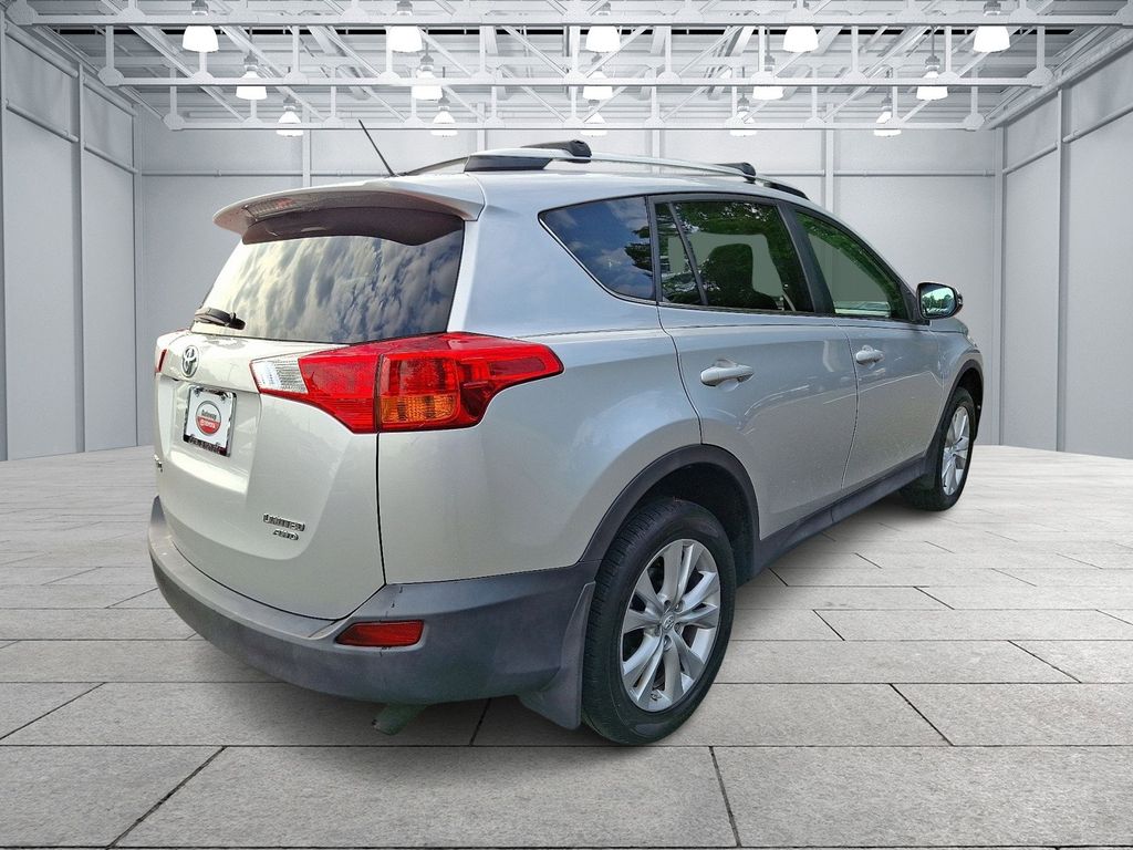 Thumbnail: 2014 Toyota RAV4 - 4