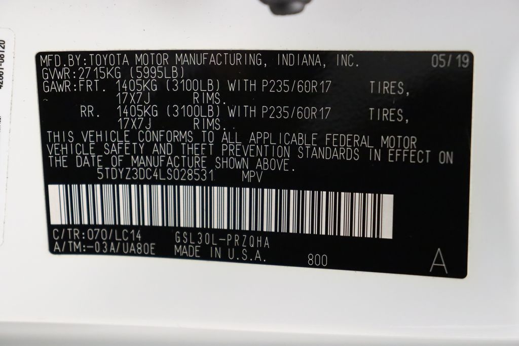 Thumbnail: 2020 Toyota Sienna - 17