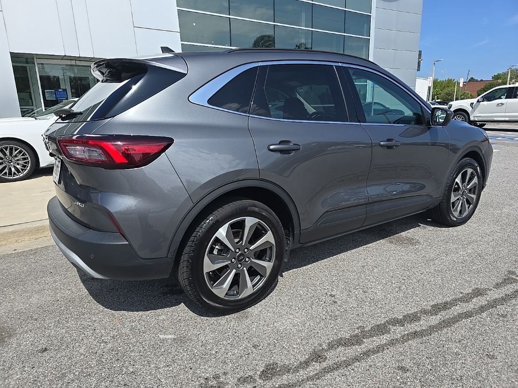 2023 Ford Escape Platinum