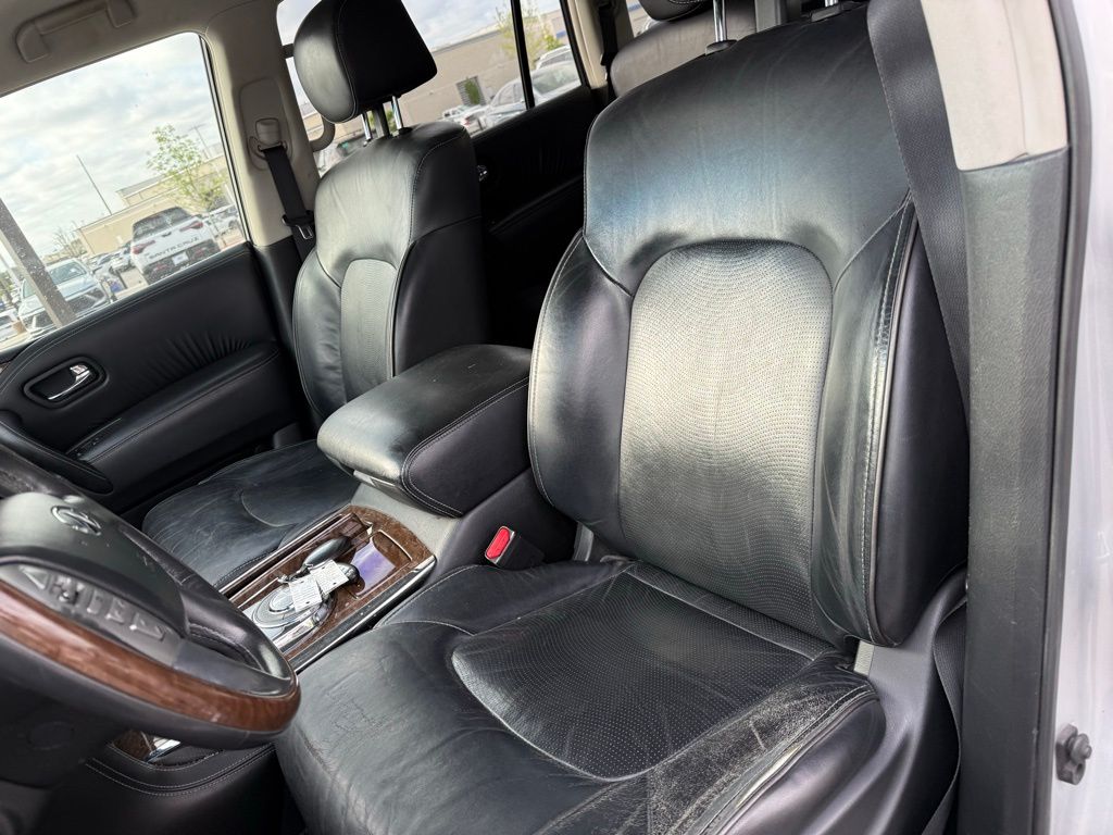 Thumbnail: 2015 INFINITI QX80 - 8