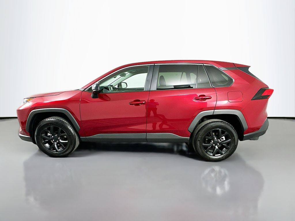 Thumbnail: 2022 Toyota RAV4 - 8