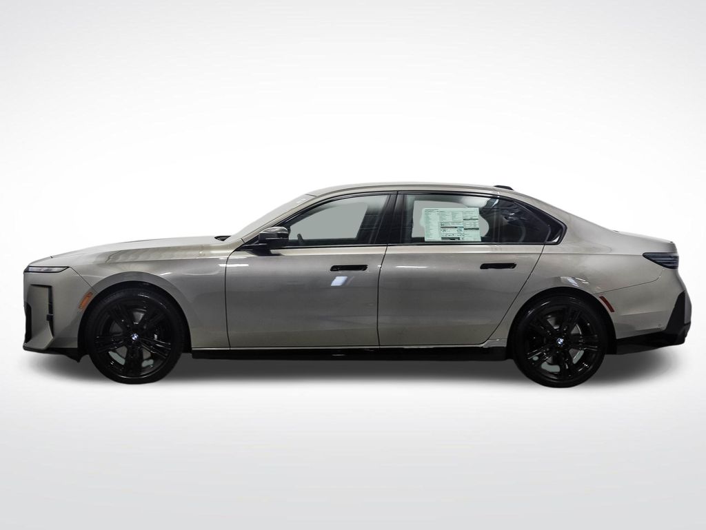 Thumbnail: 2027 BMW 7 Series - 2