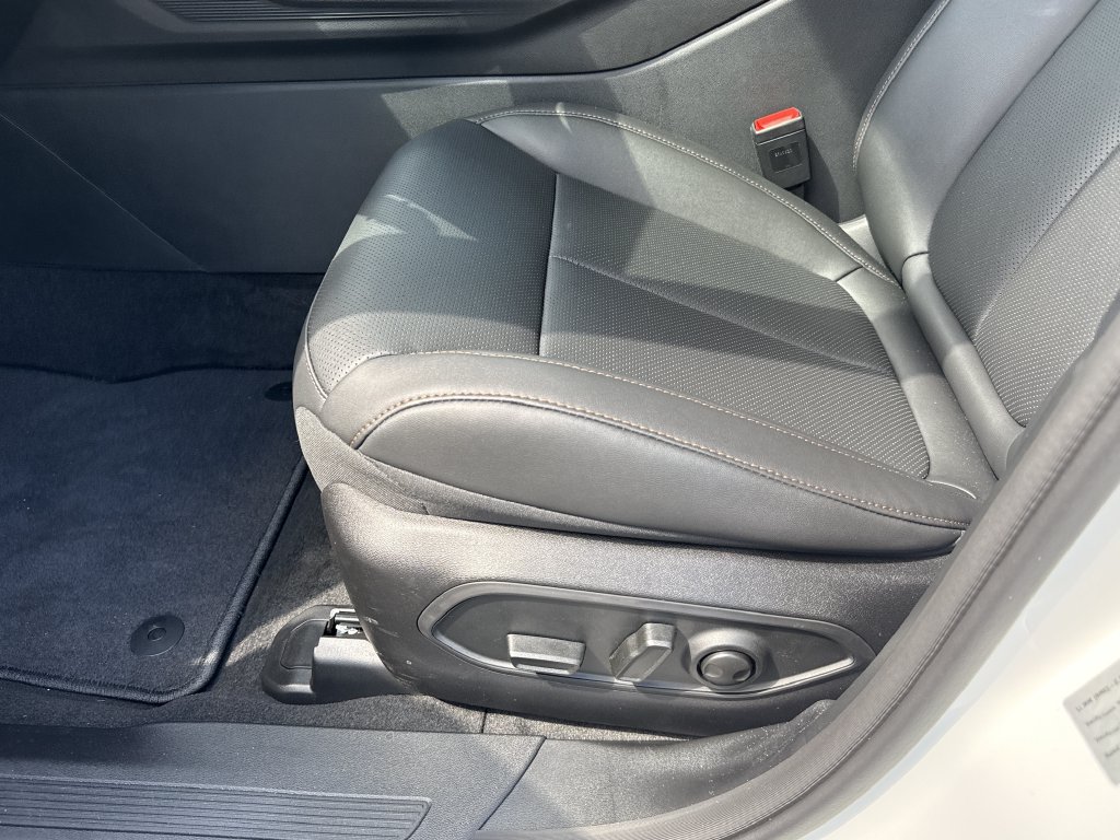 2026 Jeep Cherokee Limited White/off-white at Bayshore Chrysler Jeep Dodge Ram