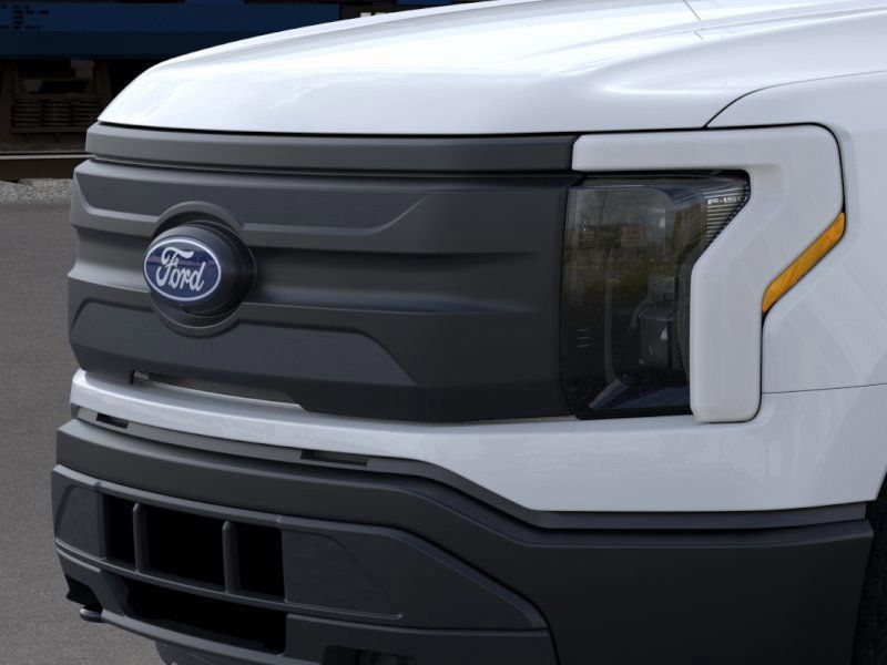 2025 Ford F-150 Lightning Pro