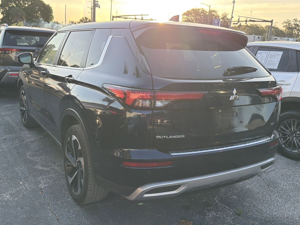 used 2024 Mitsubishi Outlander car, priced at $22,992