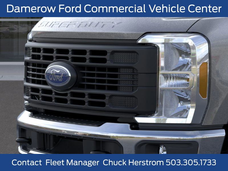 2025 Ford F-350SD XL photo
