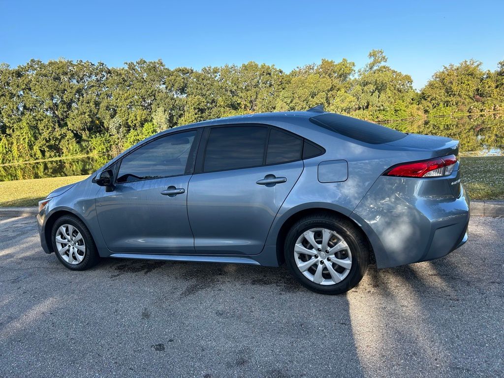 Thumbnail: 2021 Toyota Corolla - 3