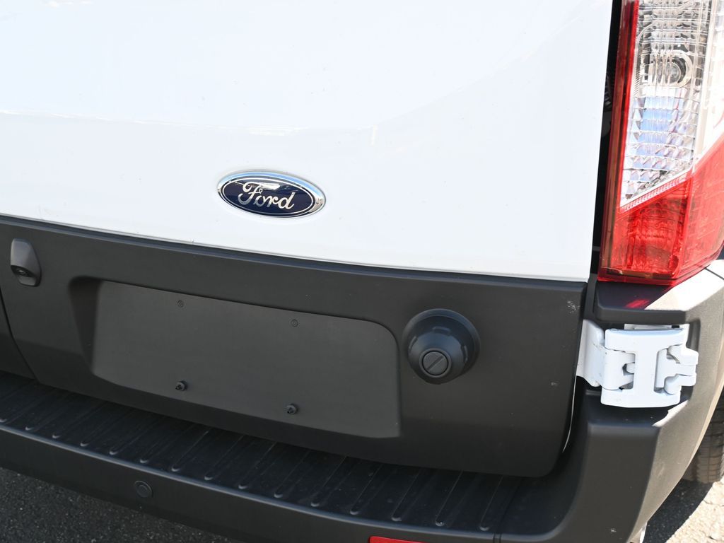 2024 Ford Transit 250