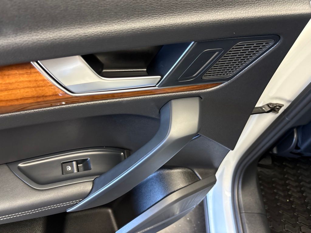 Thumbnail: 2023 Audi Q5 - 22