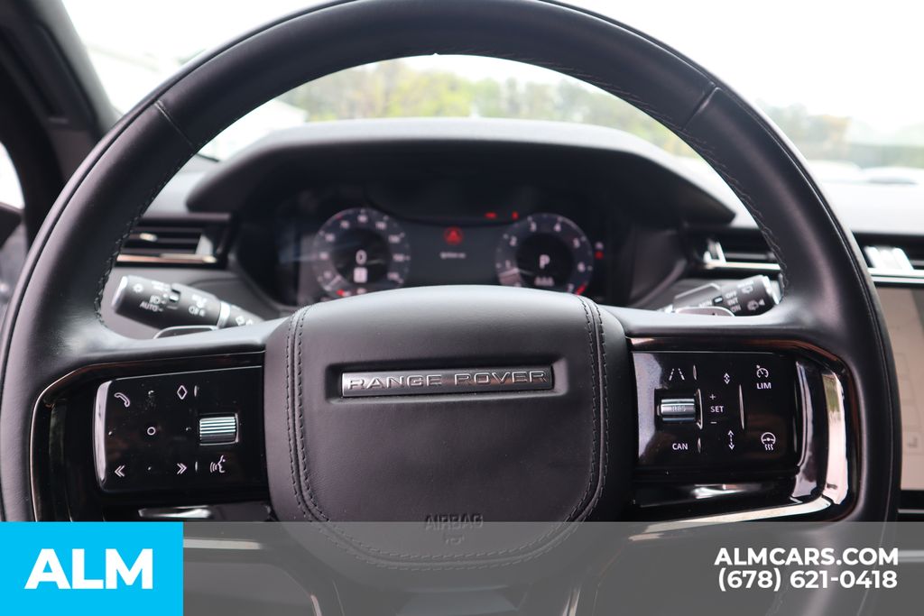 Used 2024 Silver Land Rover Dynamic SE image 28