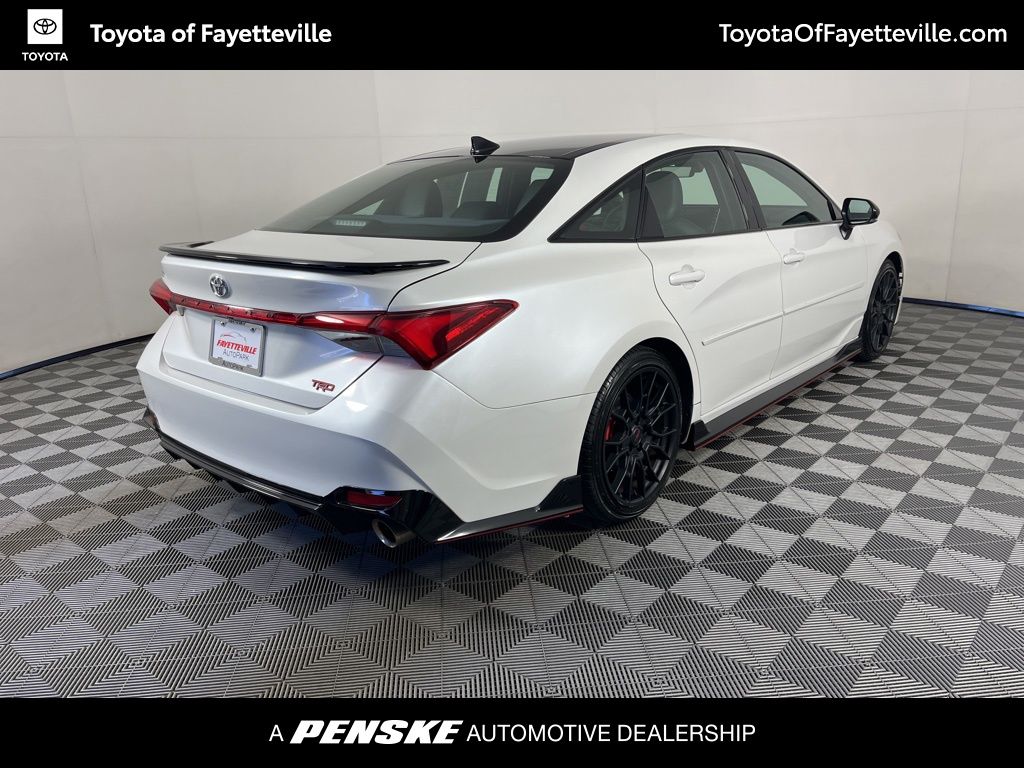 Thumbnail: 2021 Toyota Avalon - 14