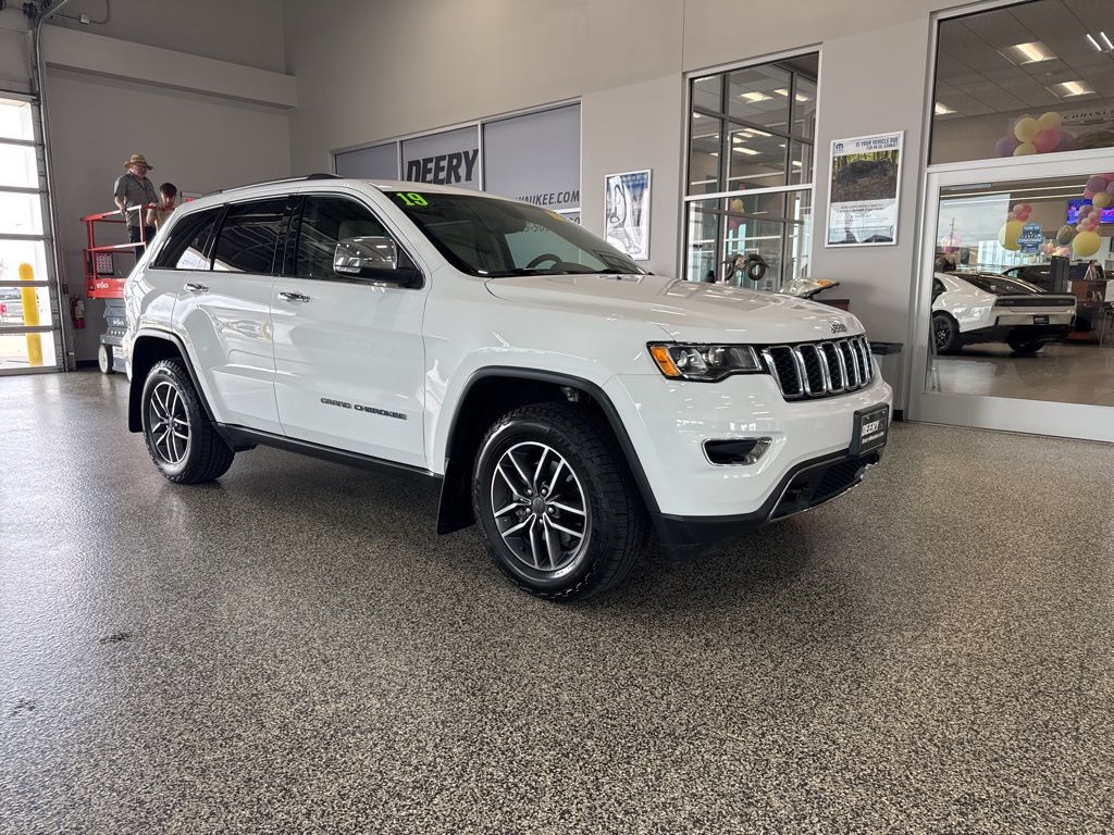 Bright White Clearcoat 2019 Jeep Grand Cherokee Limited 4WD SUV / Crossover Four-Wheel Drive 8-Speed Automatic