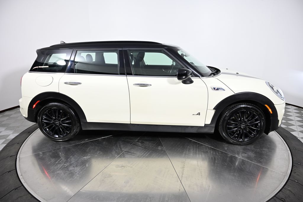 Thumbnail: 2020 MINI Cooper Clubman - 6