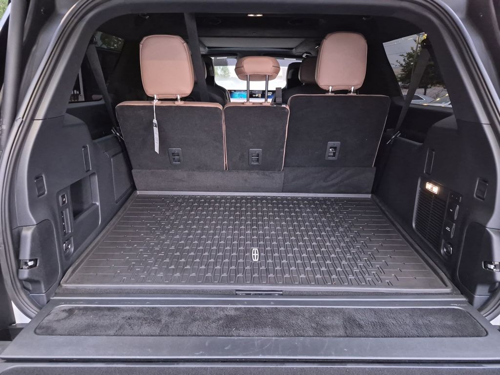 Used Car 2025 Lincoln Navigator L  Black Label For Sale Under $100,000 In Austin, Texas