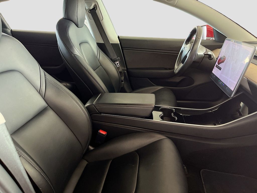 Used 2018 Red Tesla Mid Range image 28