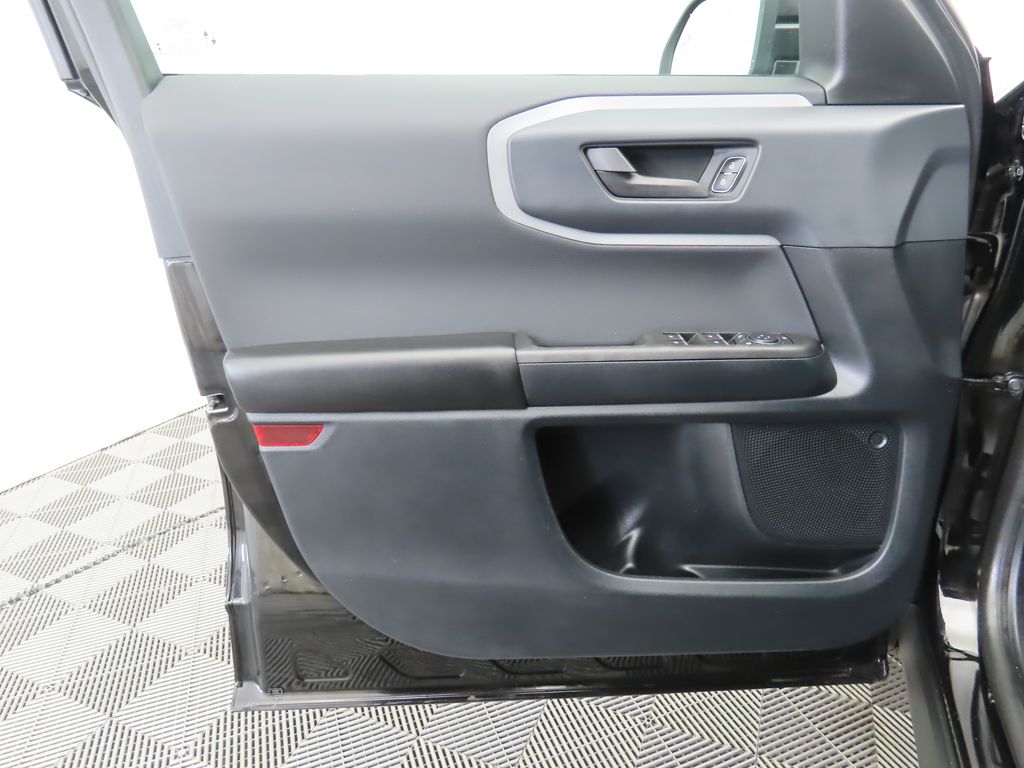 Thumbnail: 2021 Ford Bronco Sport - 22