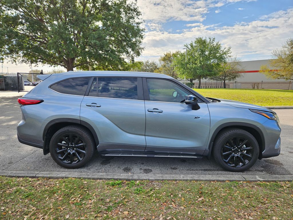 2023 Toyota Highlander XLE 6