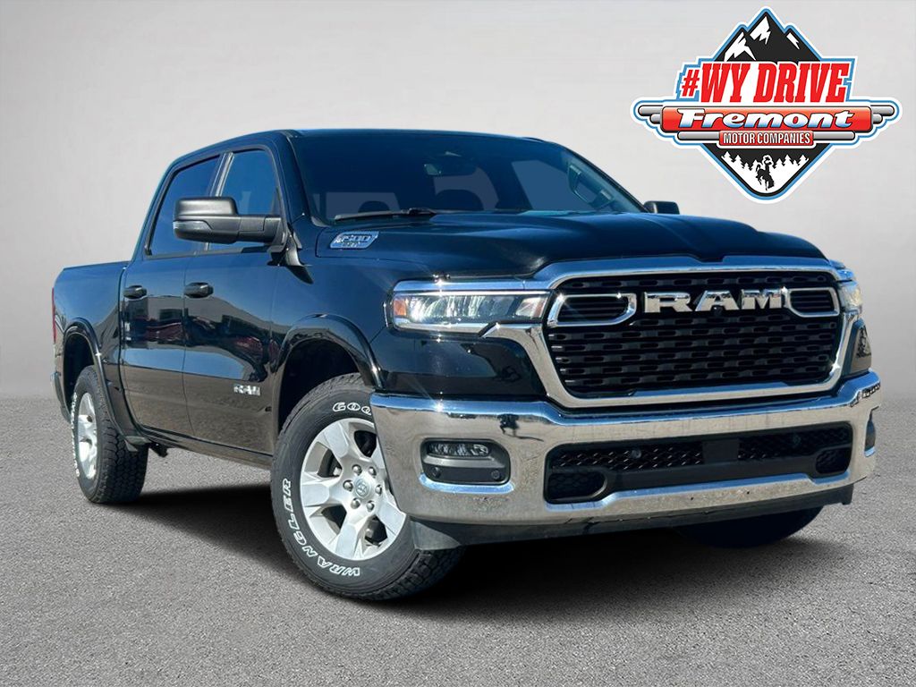 Diamond Black Crystal Pearlcoat 2025 RAM 1500 Big Horn Crew Cab 4WD Pickup Truck Four-Wheel Drive 8-Speed Automatic