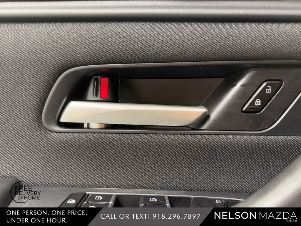 Certified Used 2025 Blue Mazda 3.3 Turbo Select image 20