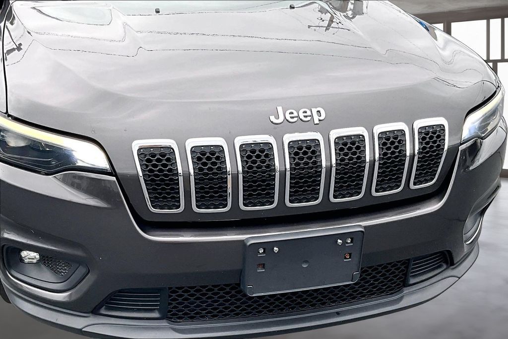 Used 2019 Jeep Cherokee SUV