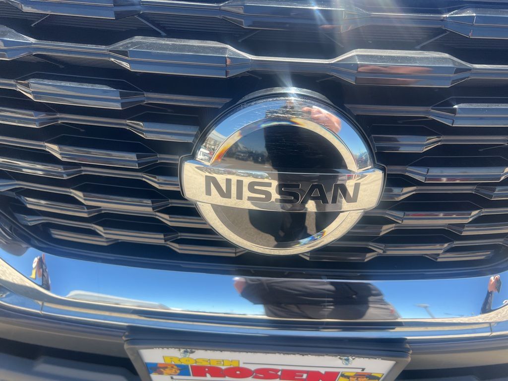 2021 Nissan Rogue SV photo