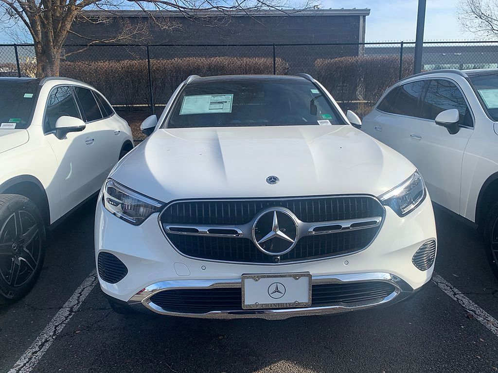 Thumbnail: 2026 Mercedes-Benz GLC - 2