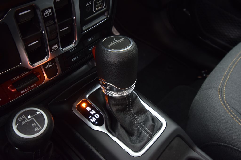 new 2026 Jeep Gladiator car, priced at $47,570