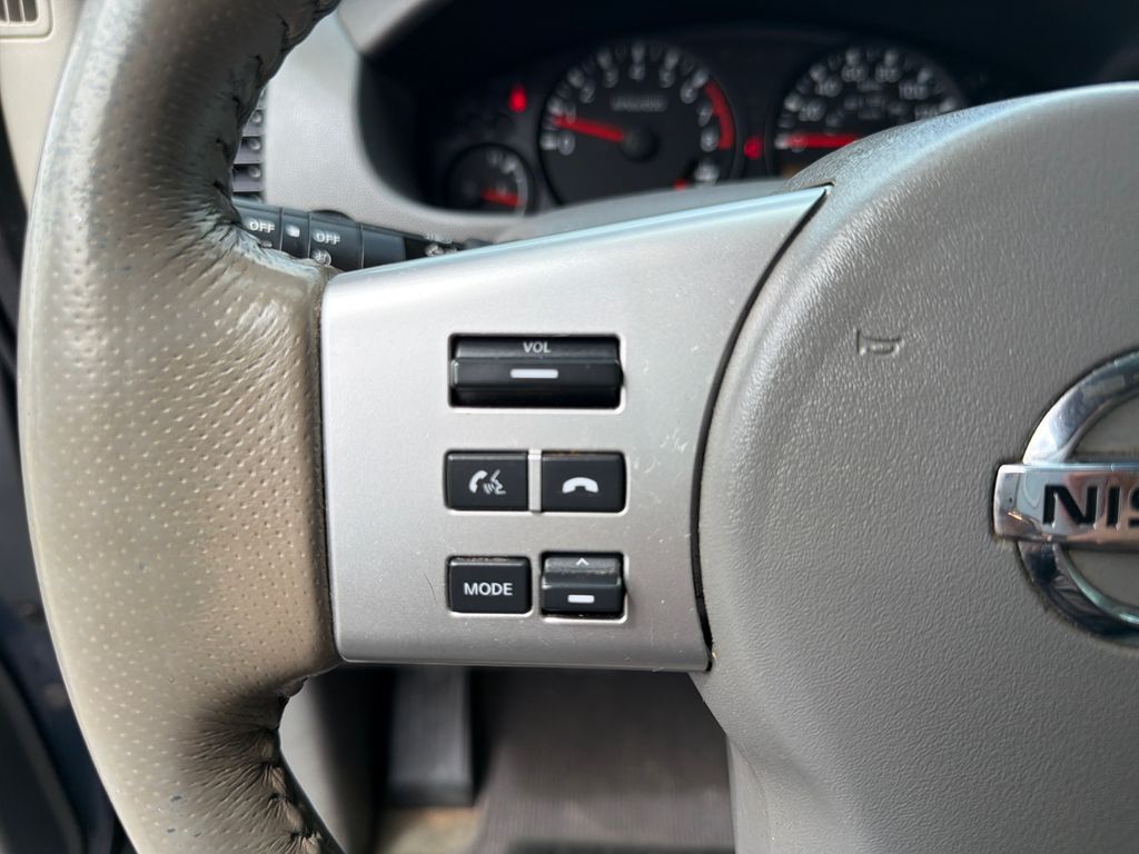 Used 2017 Nissan Frontier SV 4D Crew Cab